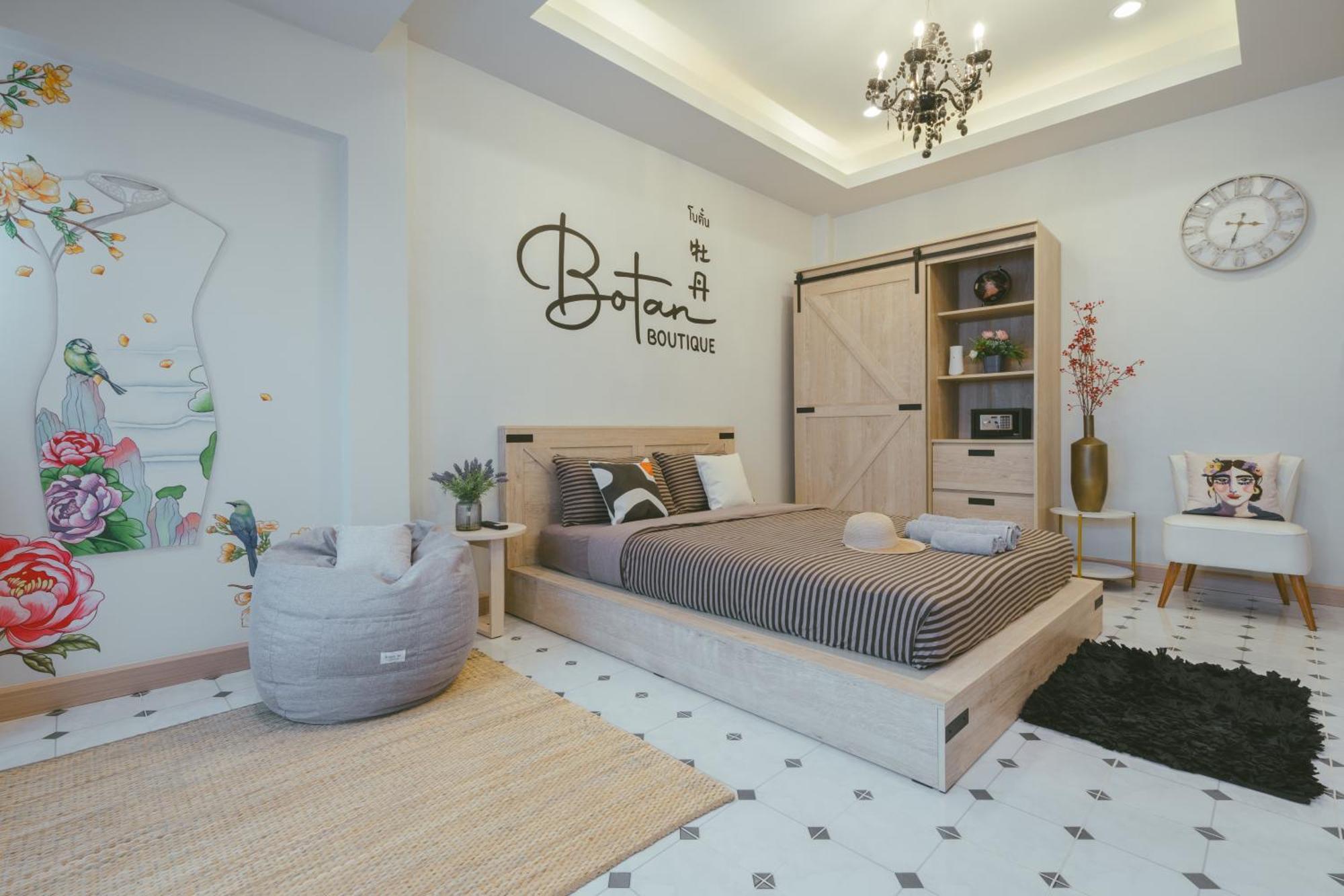 Botan Boutique Hotel Patong Exterior foto