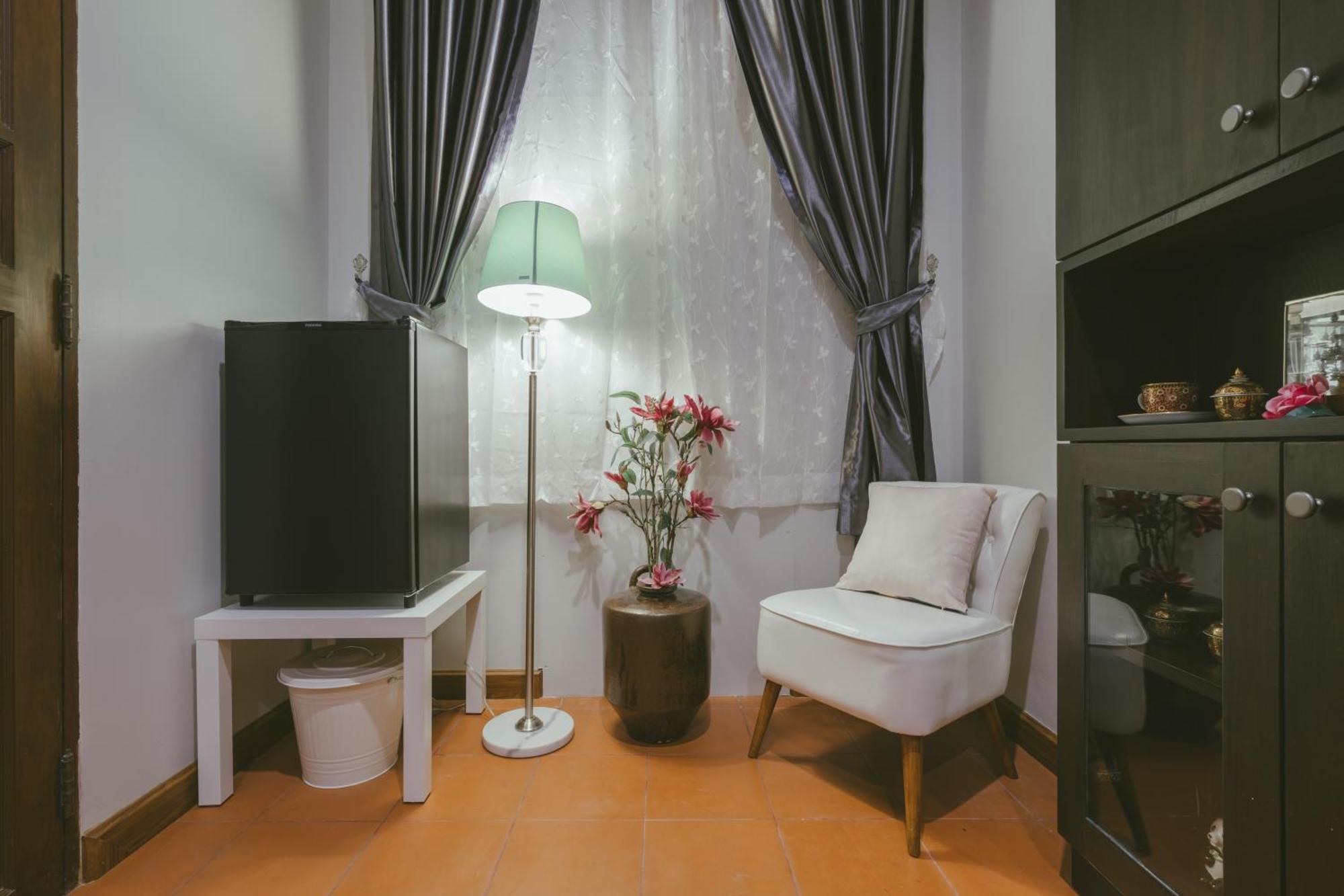 Botan Boutique Hotel Patong Exterior foto